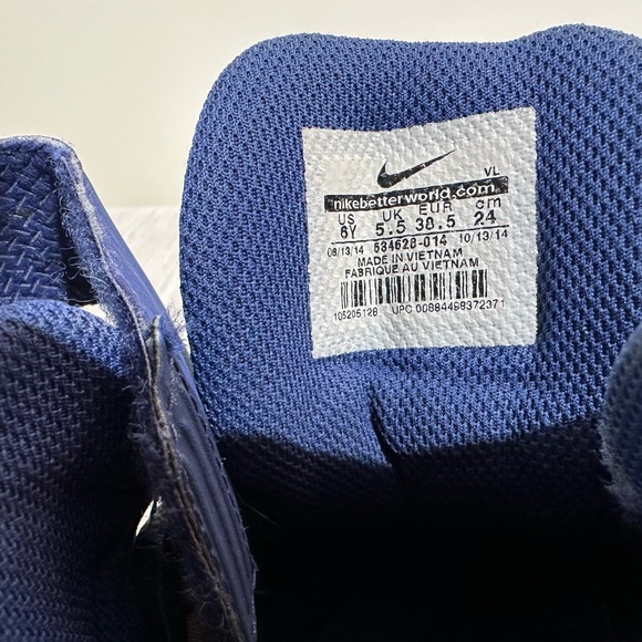 Nike Huarache high top baseball cleats, youth size 6 - Picture 7 of 7